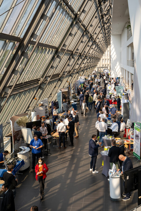 Fachmesse-Fachtagung-Krankenhaus-Technologie-2024_AmitandO_2